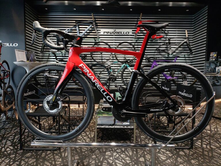 【オーナーズバイク紹介】F7 ULTEGRA Di2完成車 D101 RAZOR RED